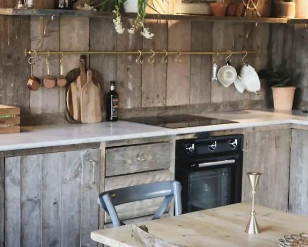 Apartman Riverside 2 Bed With Paddle Boards & Bikes